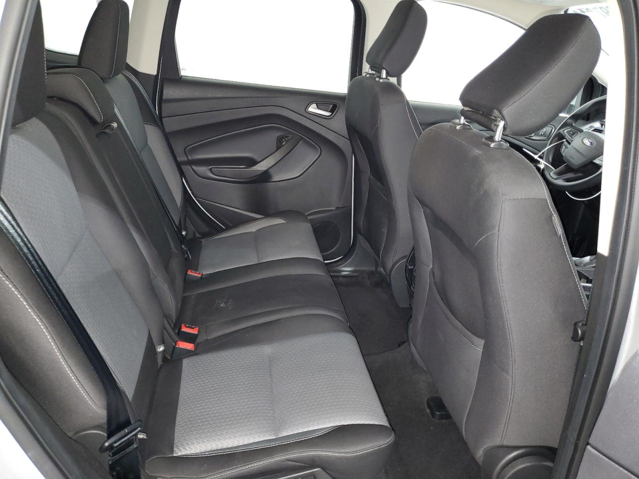 2019 Ford Escape - Image 11