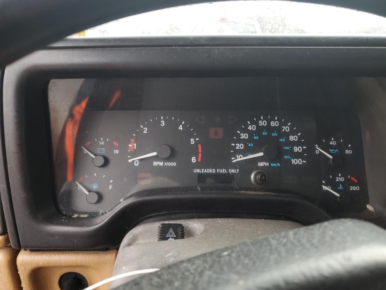 1997 Jeep Wrangler - Image 9