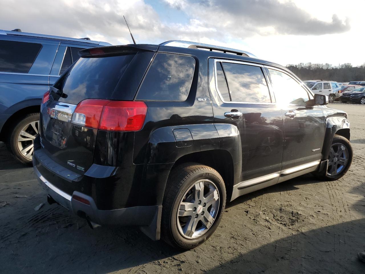2012 GMC Terrain - Image 3