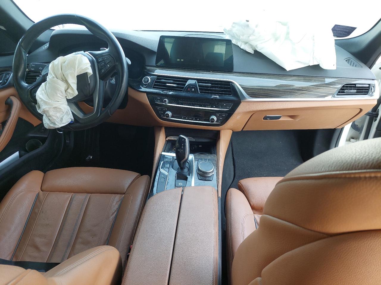WBAJR3A03KWW00843 - 2019 Bmw 5 SERIES - #undefined