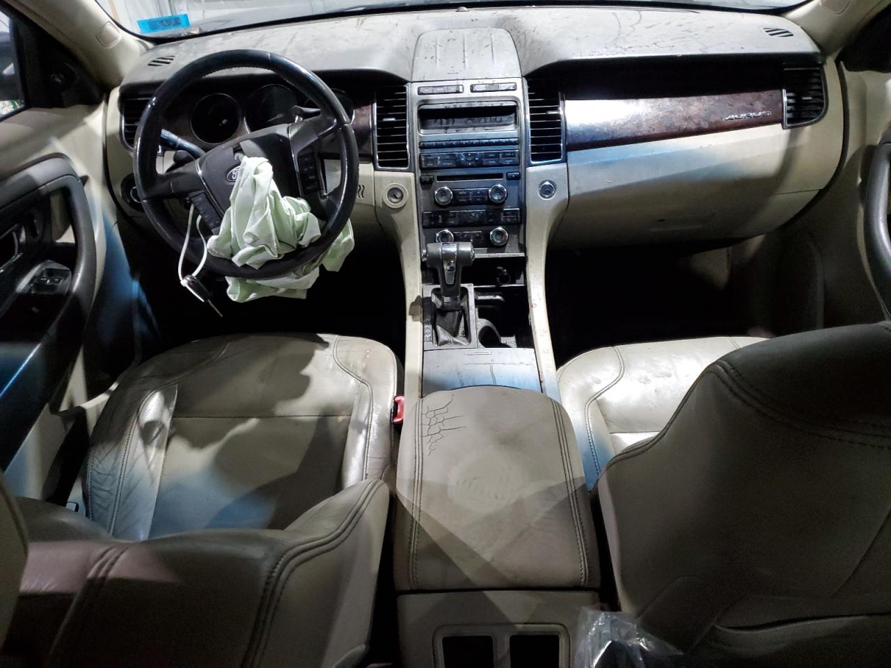 2011 Ford Taurus - Image 8