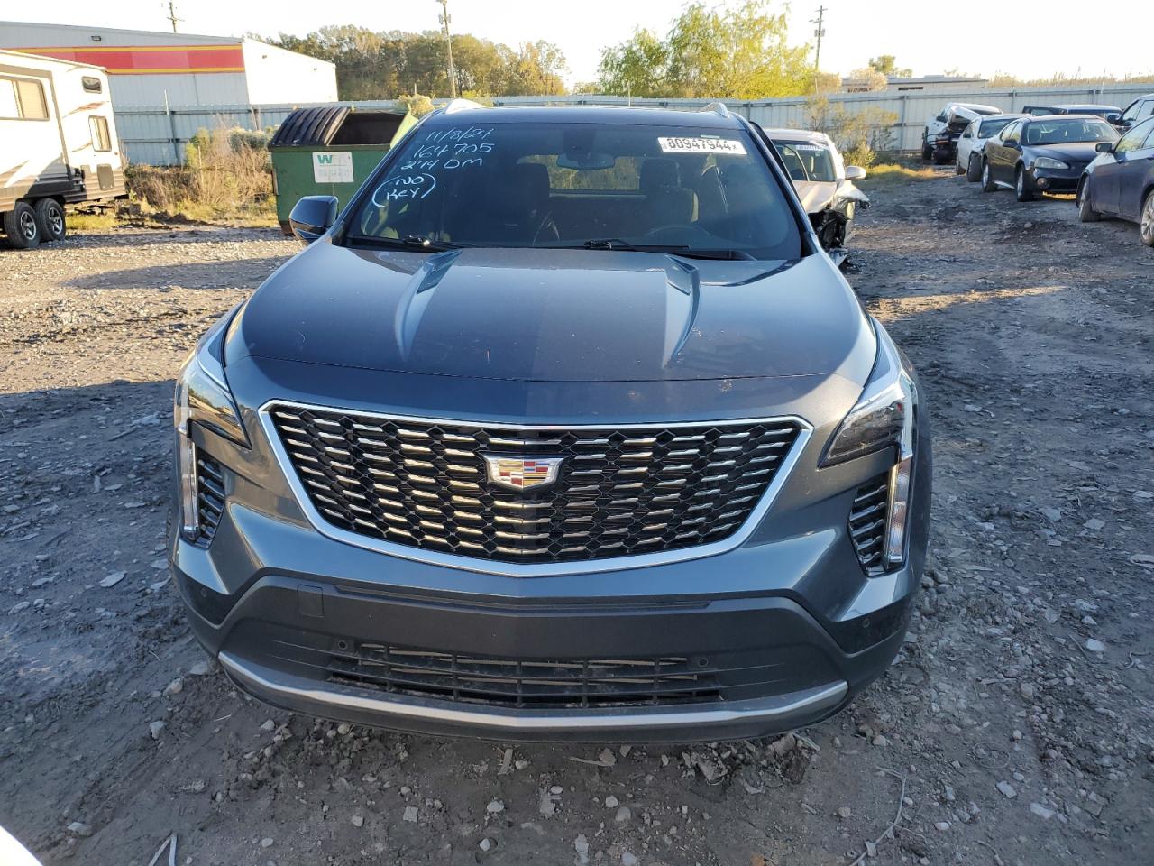 VIN 1GYFZCR48KF147278 2019 CADILLAC XT4 no.5