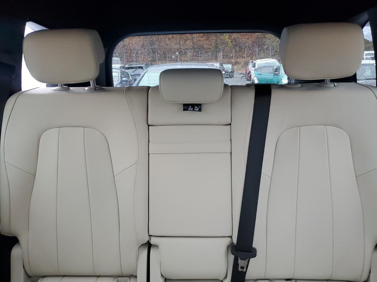 2023 Mercedes-Benz GLB - Image 10