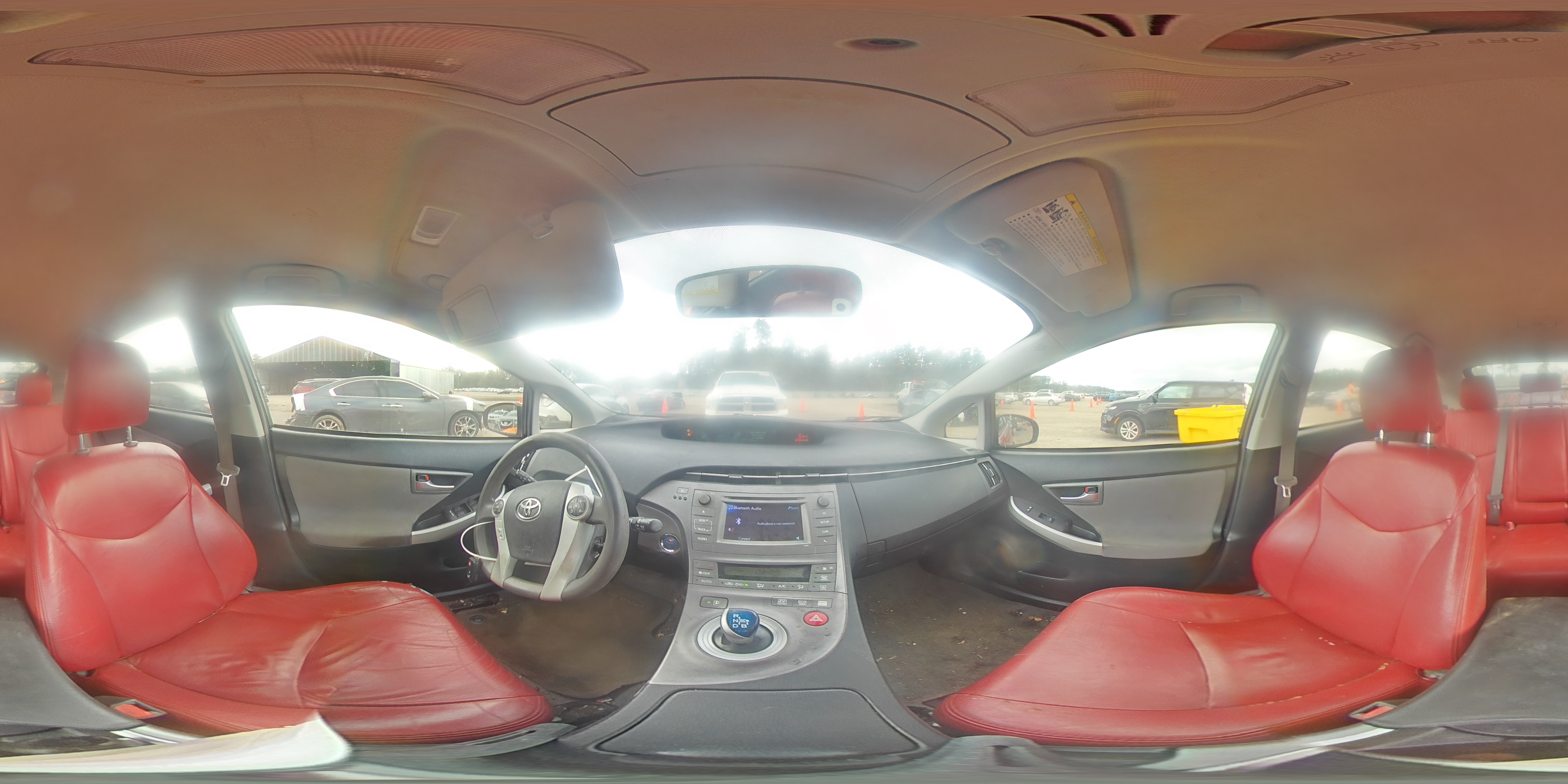 2015 Toyota Prius - Image 13