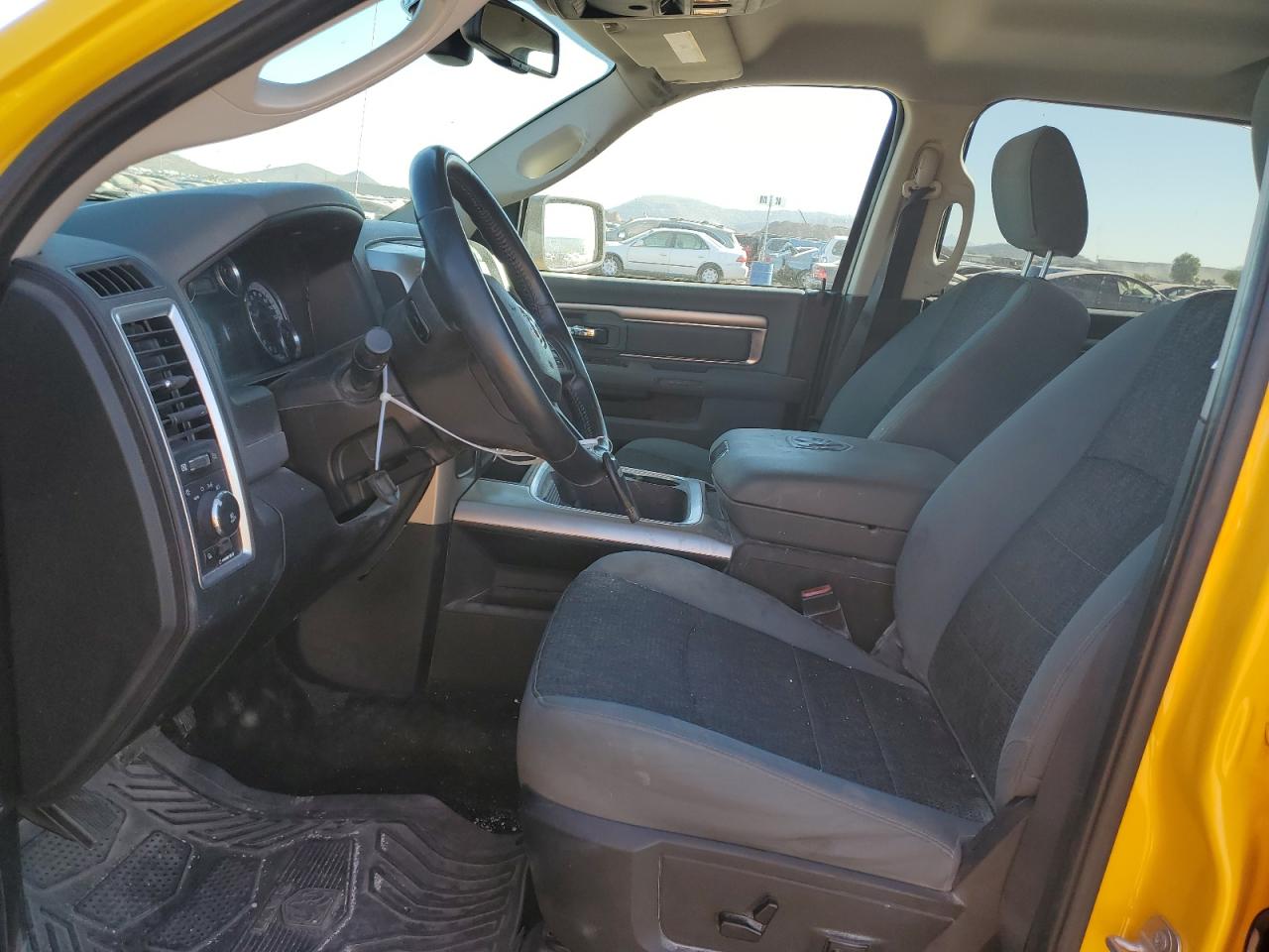 2016 RAM 1500 - Image 7