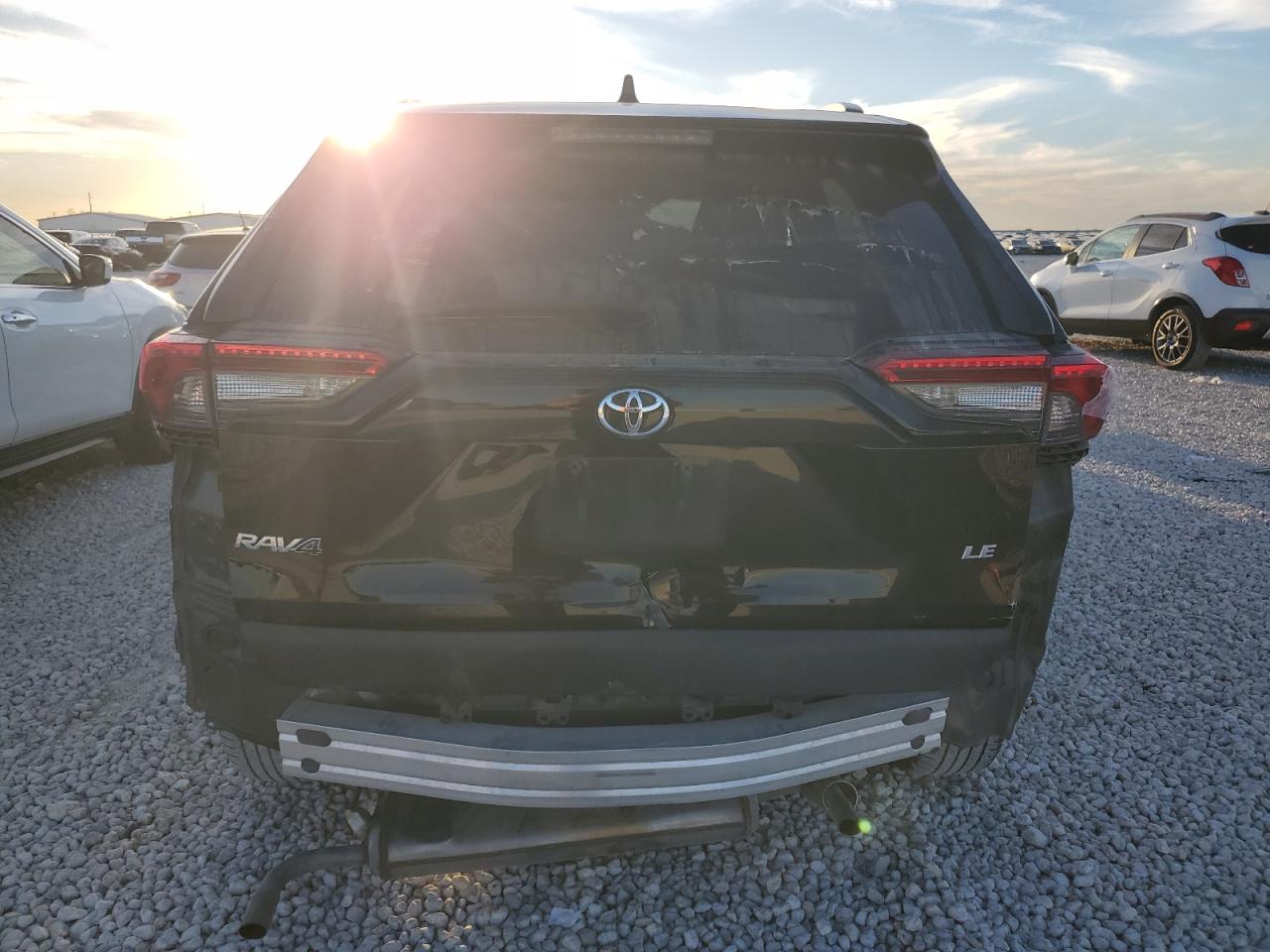 2021 Toyota RAV 4 - Image 6