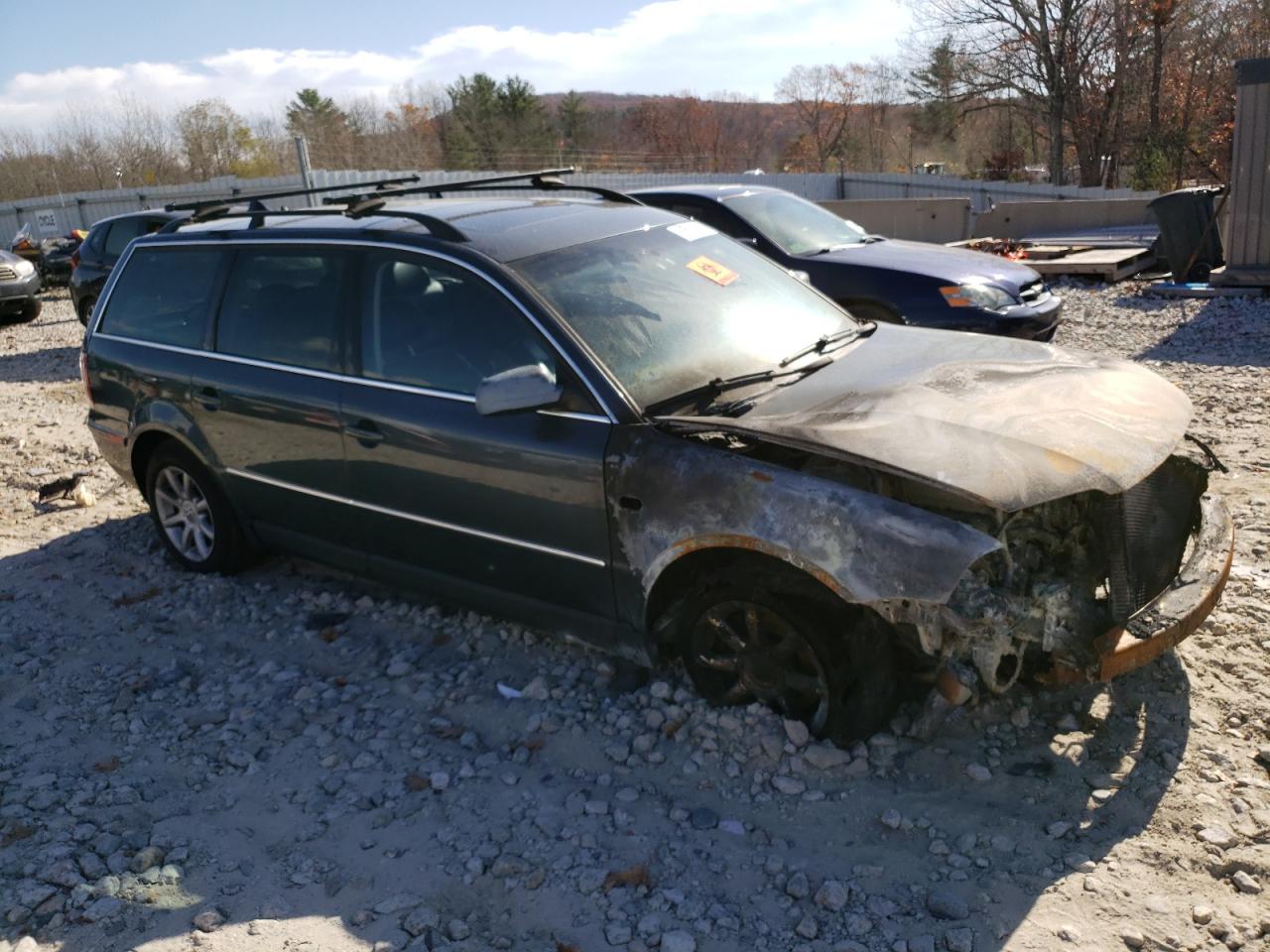 2004 Volkswagen Passat - Image 4