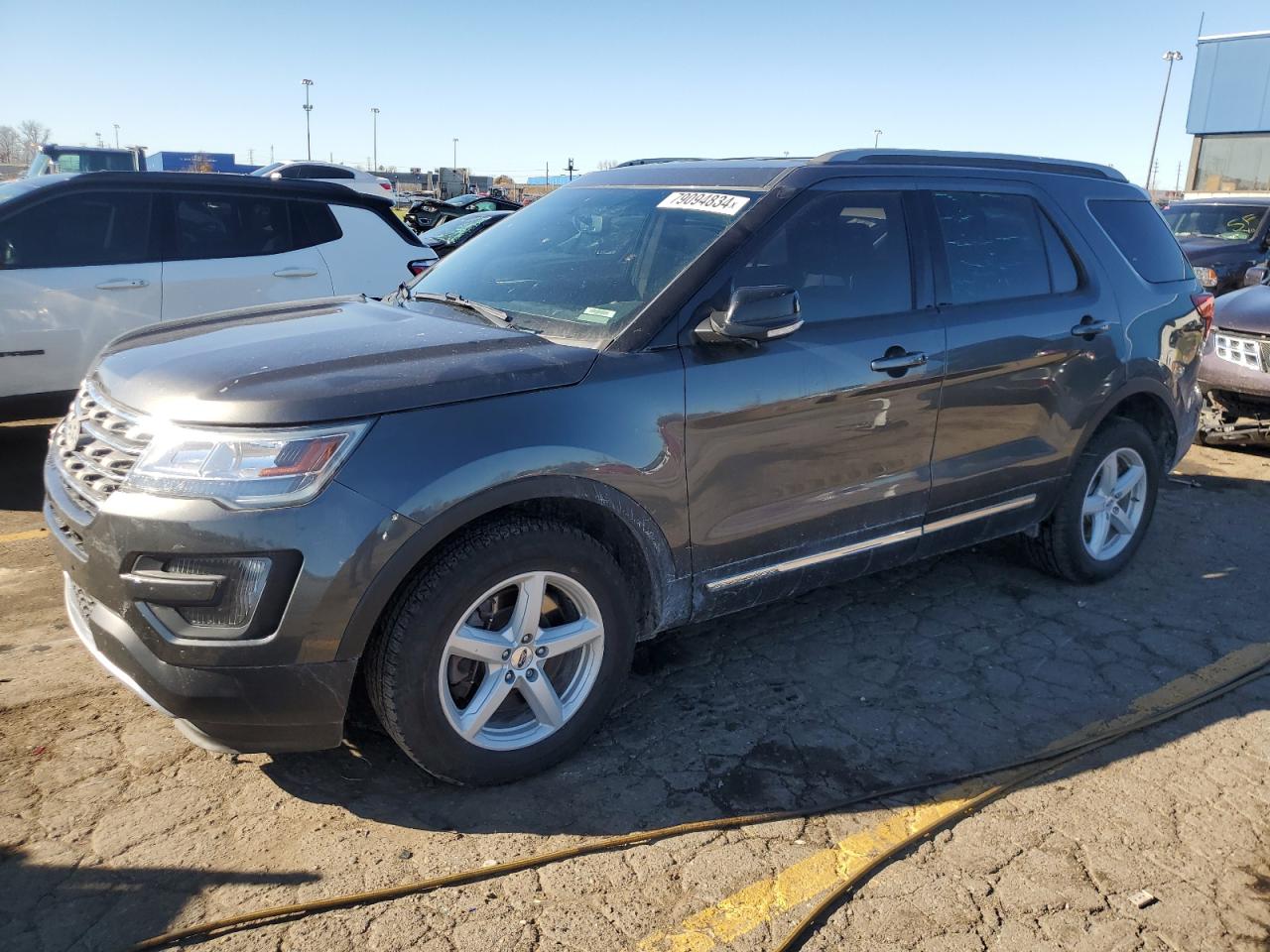 VIN 1FM5K8D81HGA85332 2017 FORD EXPLORER no.1