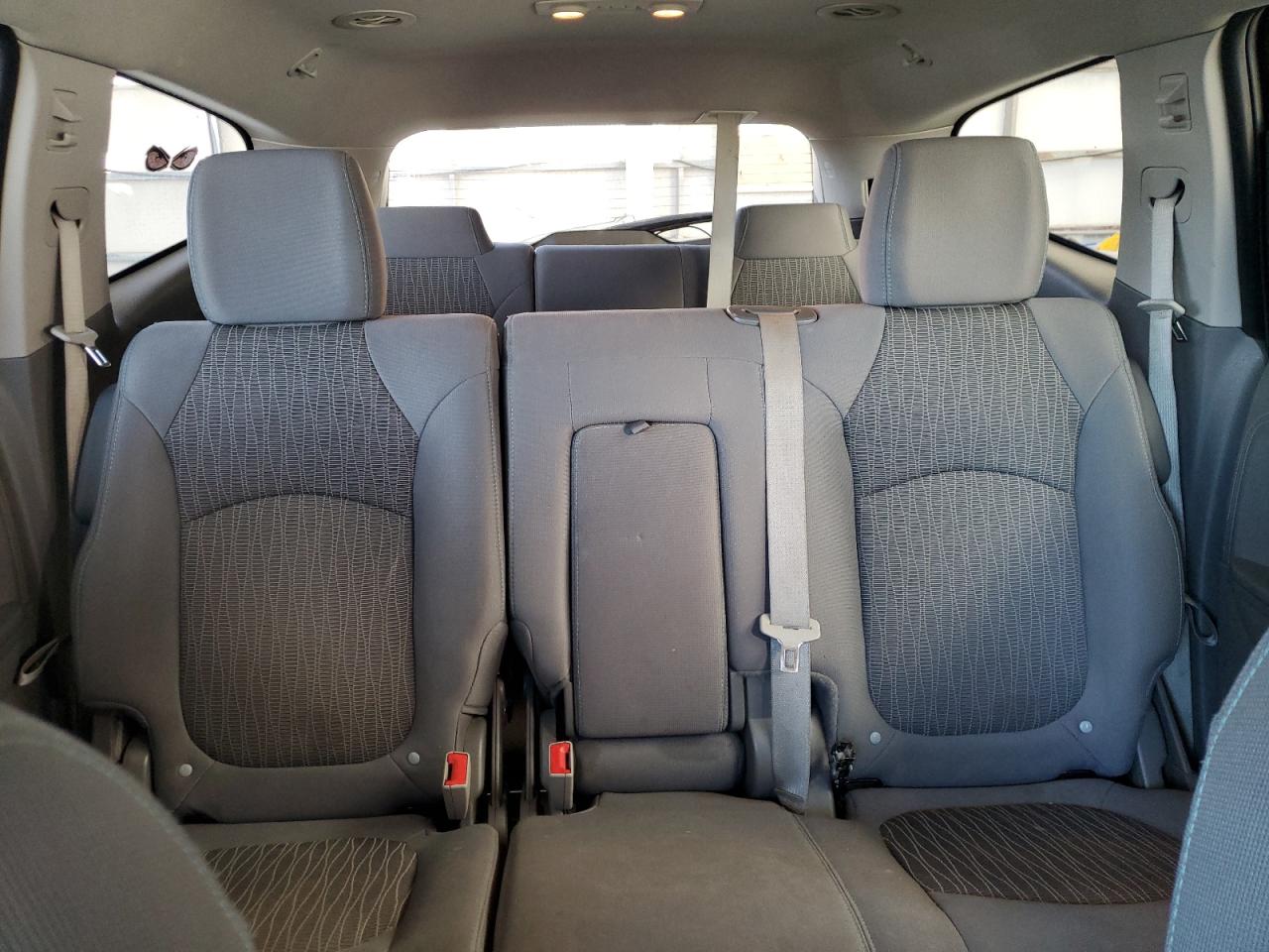 2017 Chevrolet Traverse - Image 10