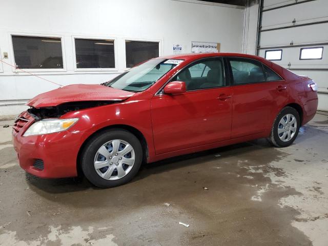 2010 Toyota Camry Base იყიდება Blaine-ში, MN - Front End