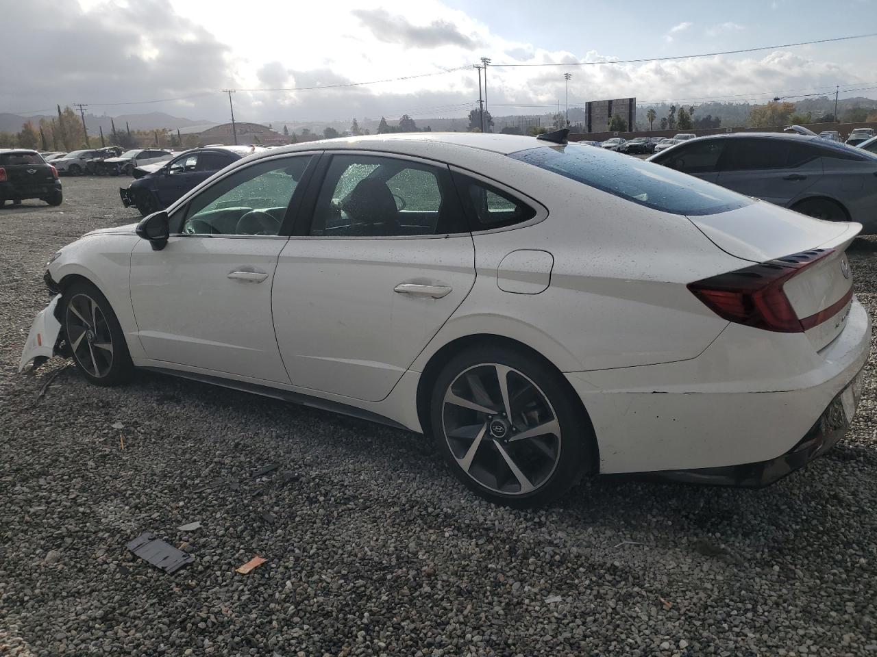 2021 Hyundai Sonata - Image 2
