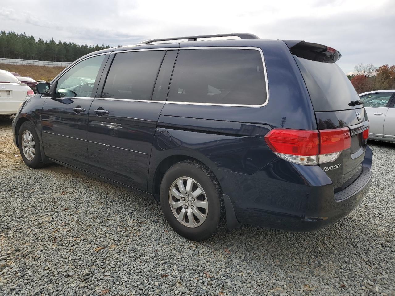 2008 Honda Odyssey - Image 2