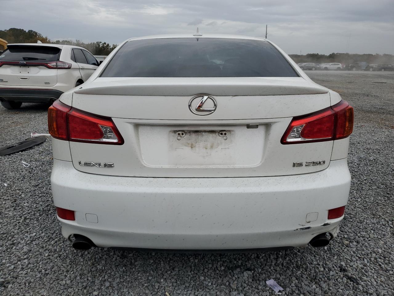 2010 Lexus IS - Image 6