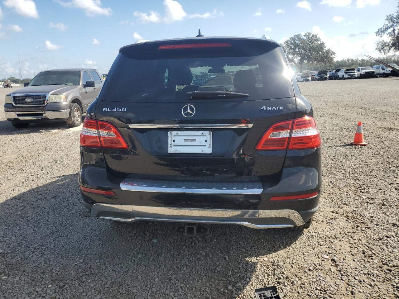 2014 Mercedes-Benz Ml 350 4Matic VIN: 4JGDA5HB2EA328177 Lot: 79201434