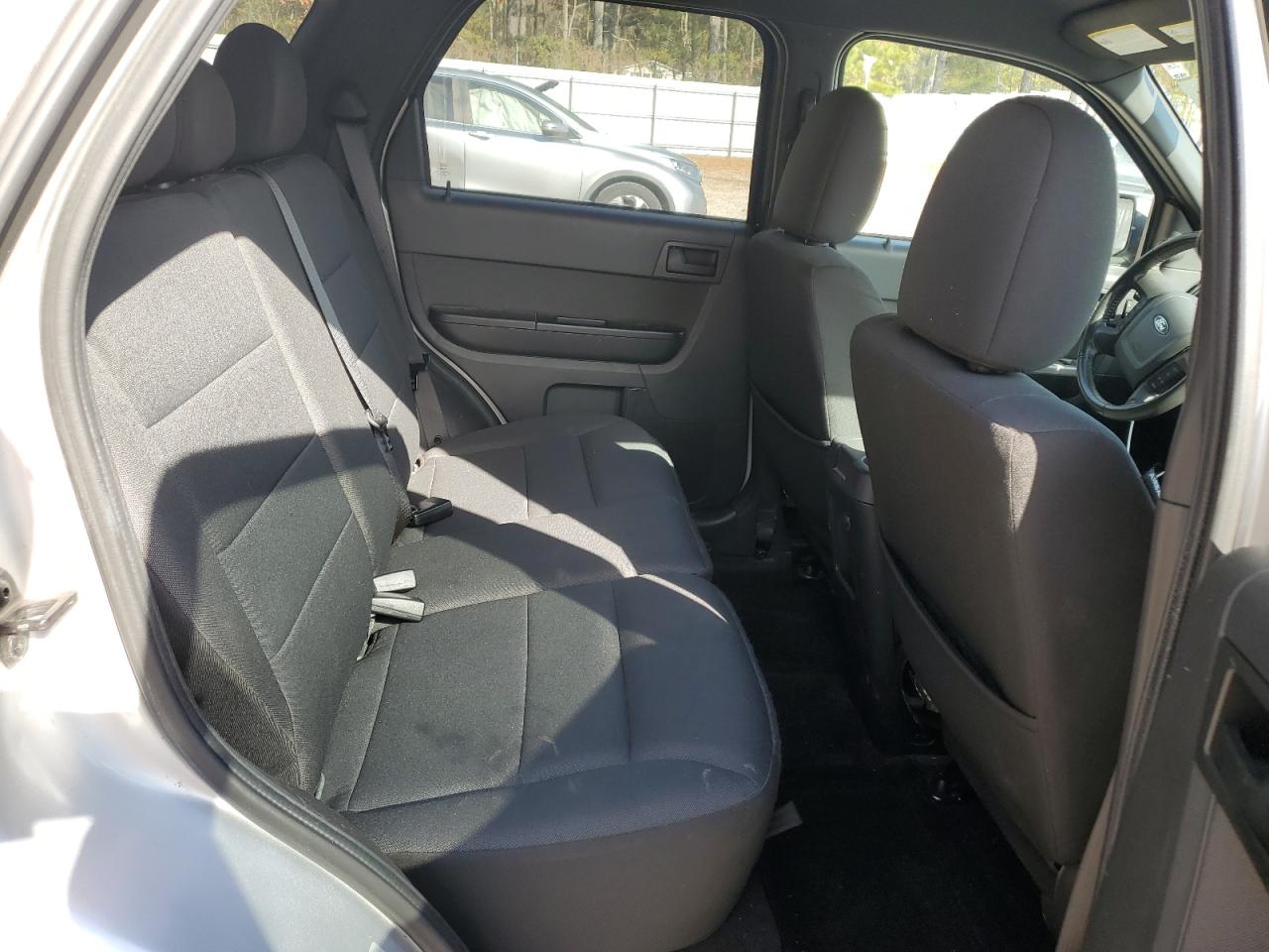 2012 Ford Escape - Image 12