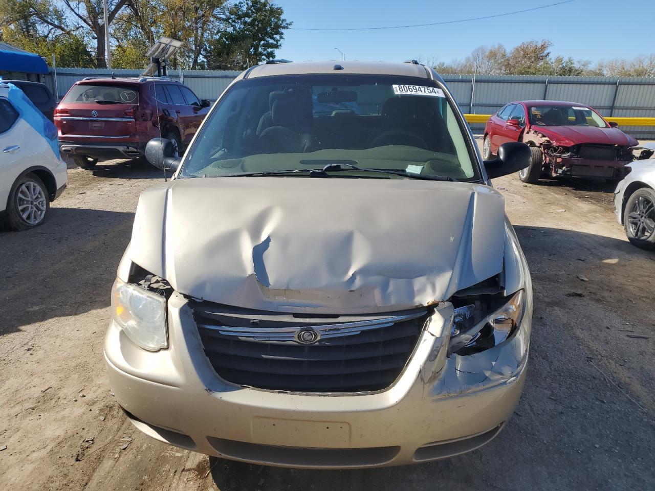 2006 Chrysler Town & Country - Image 5