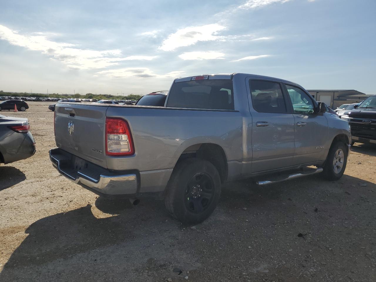 2021 RAM 1500 - Image 3
