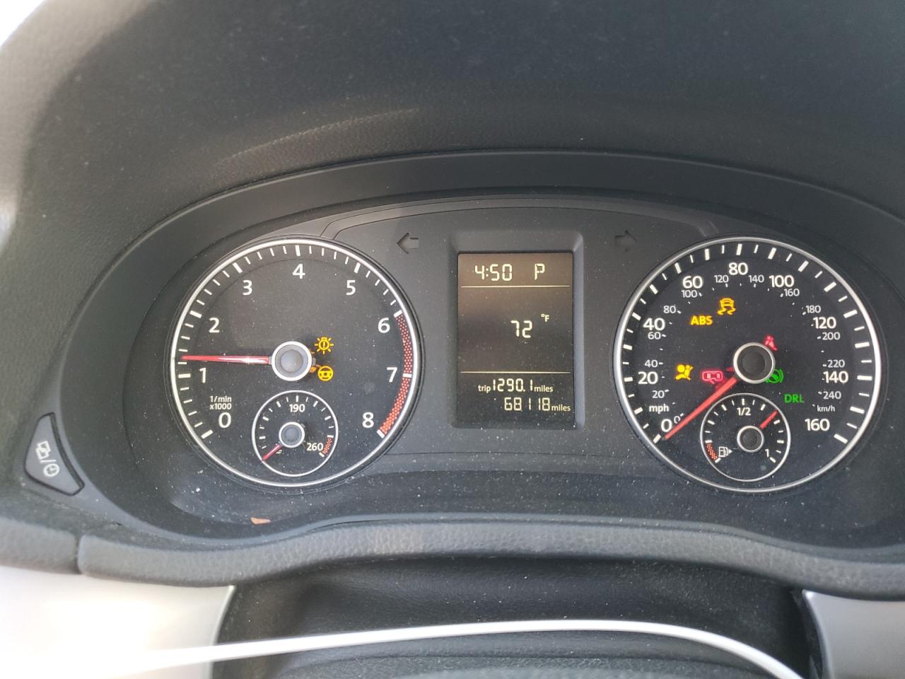 2015 Volkswagen Passat - Image 9