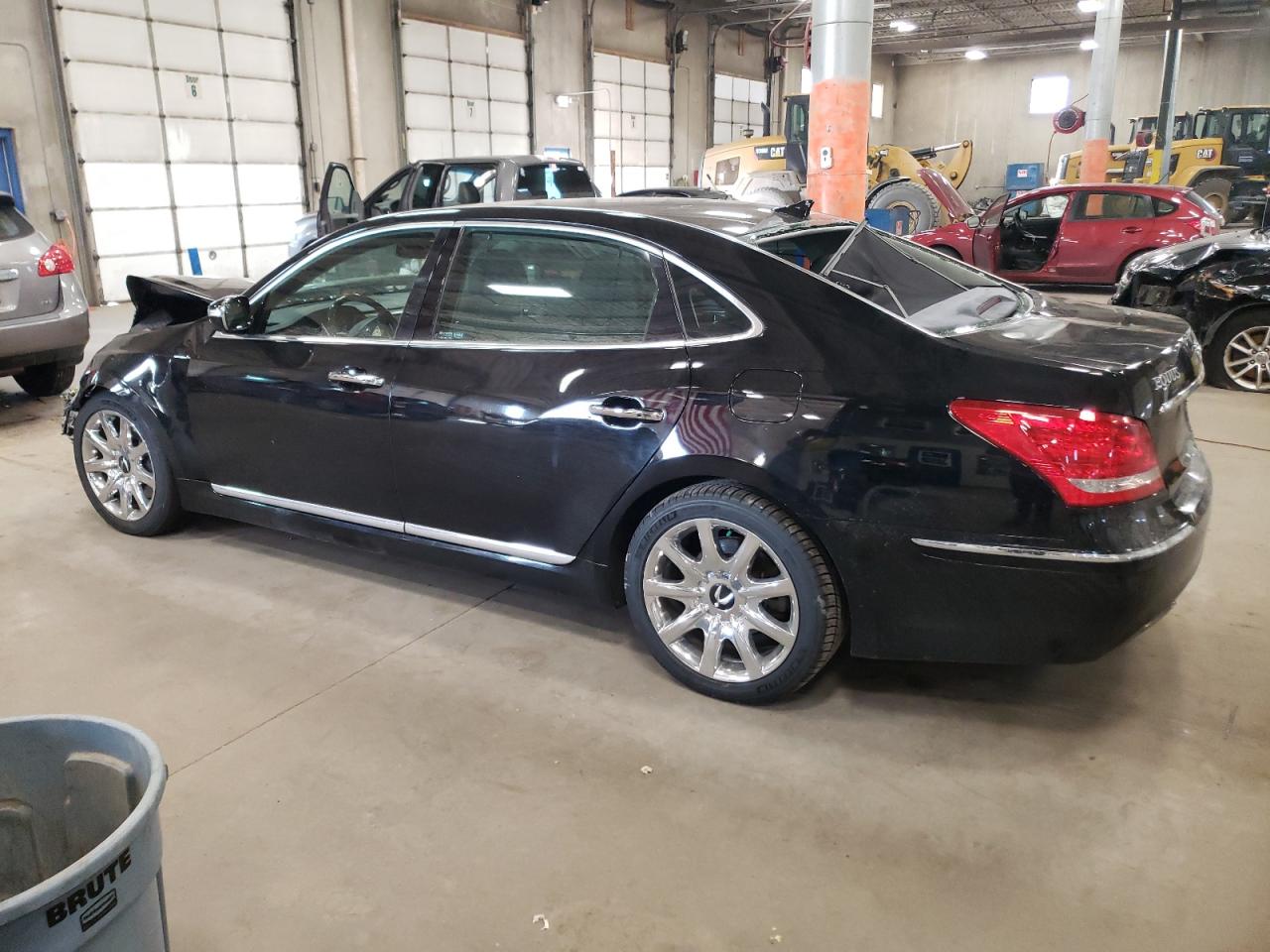 2012 Hyundai Equus - Image 2