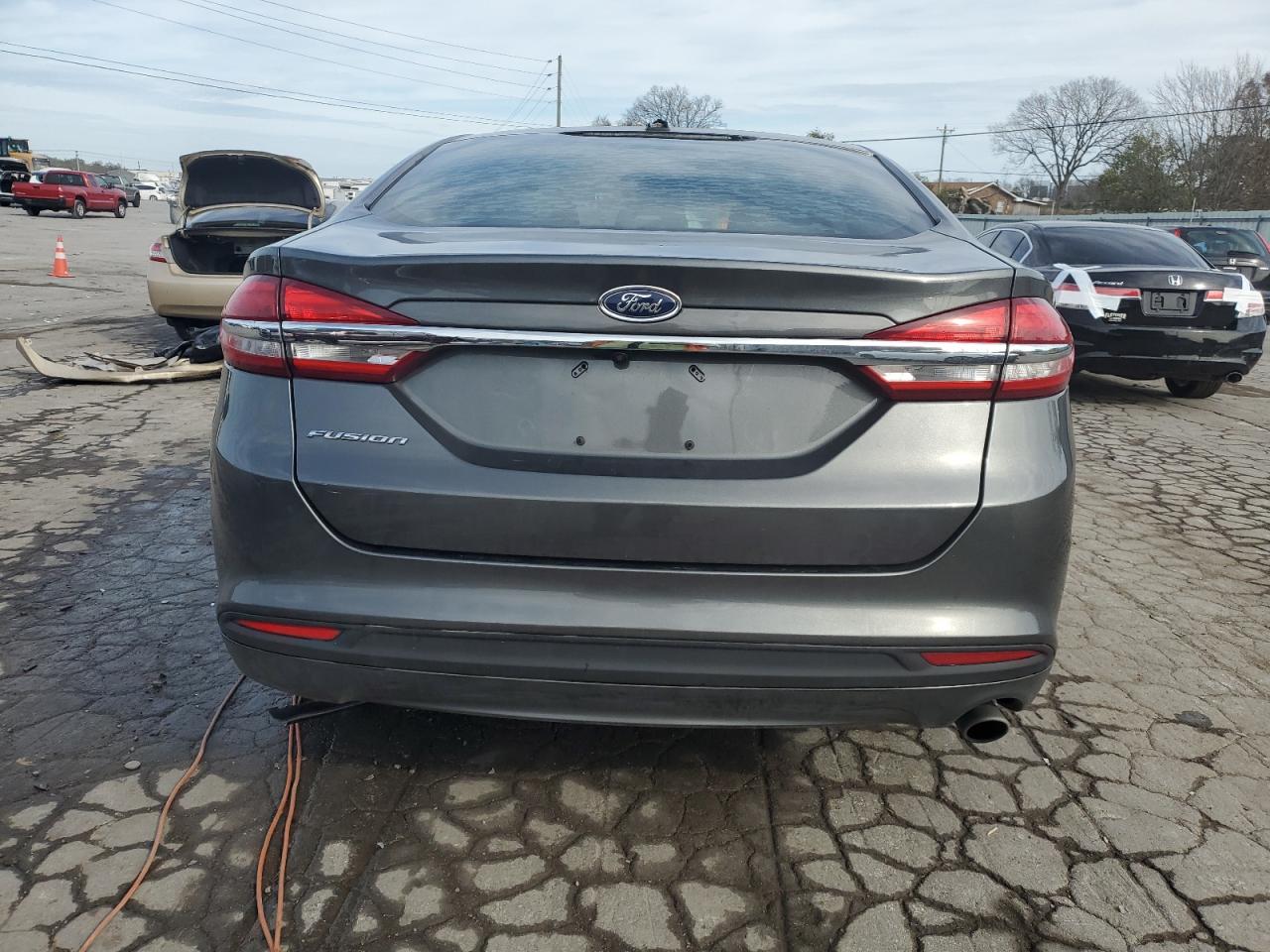 2018 Ford Fusion S VIN: 3FA6P0G71JR200630 Lot: 78868214