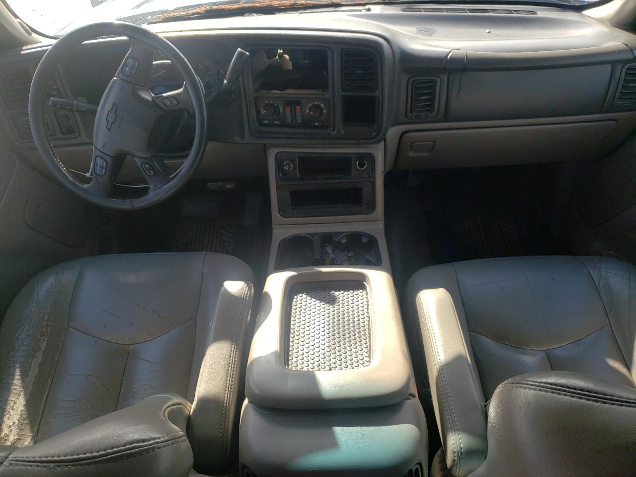 2005 Chevrolet Avalanche - Image 8