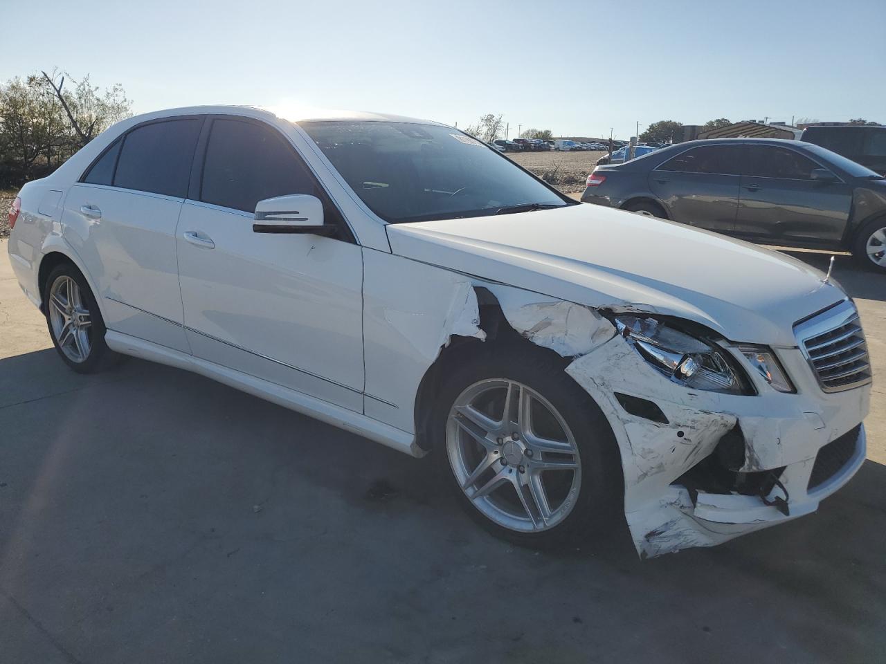 VIN WDDHF5KB9DA697350 2013 MERCEDES-BENZ E-CLASS no.4