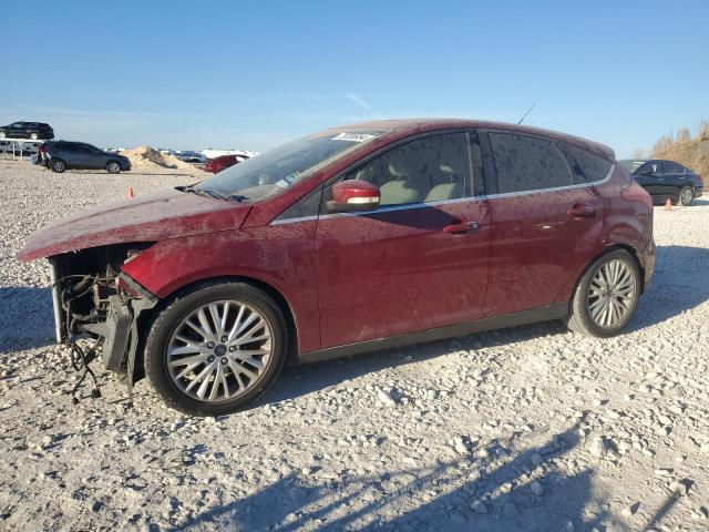 Hatchbacks FORD FOCUS 2015 Red