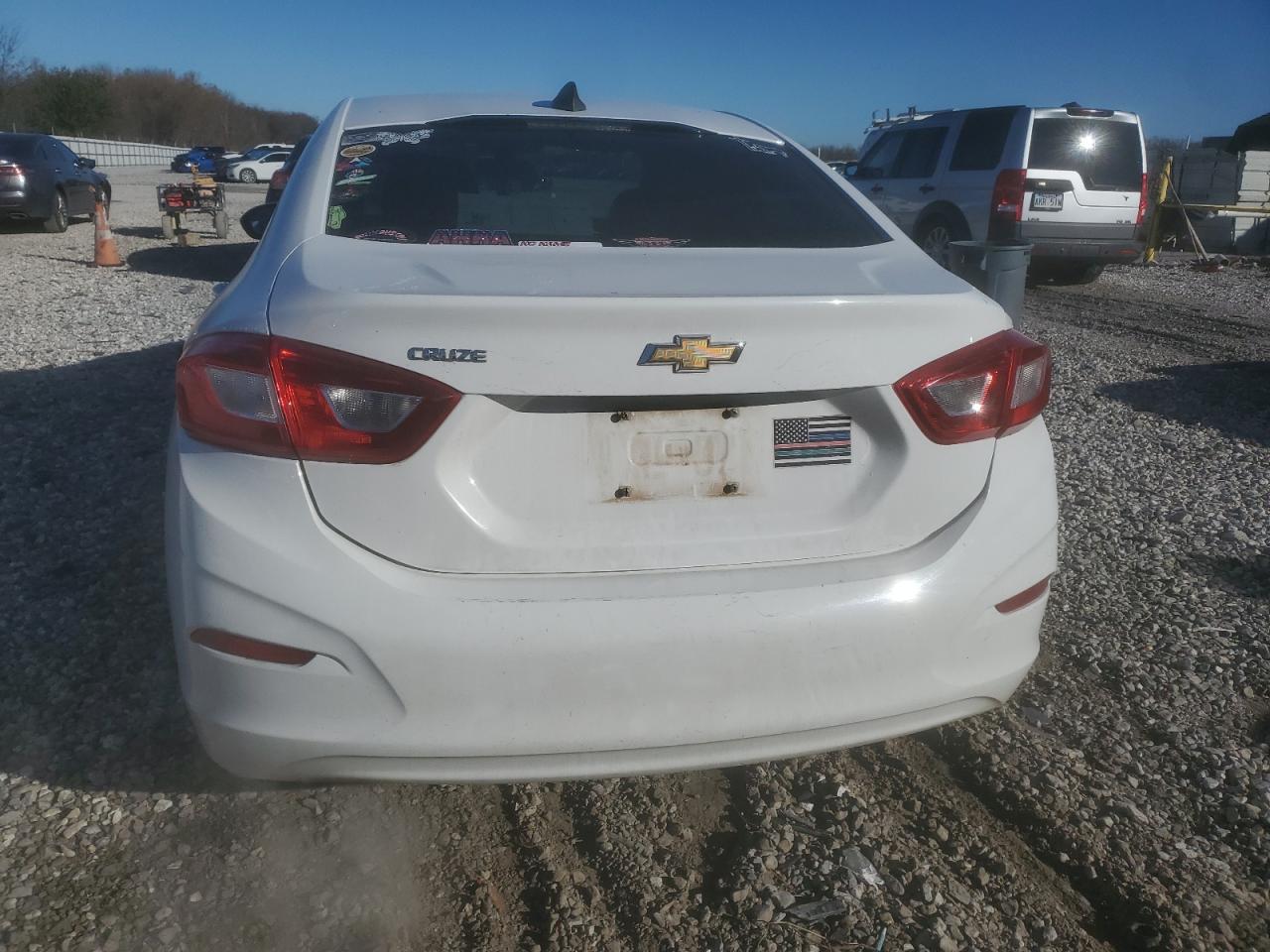 2017 Chevrolet Cruze Ls VIN: 1G1BC5SM2H7217669 Lot: 80825014