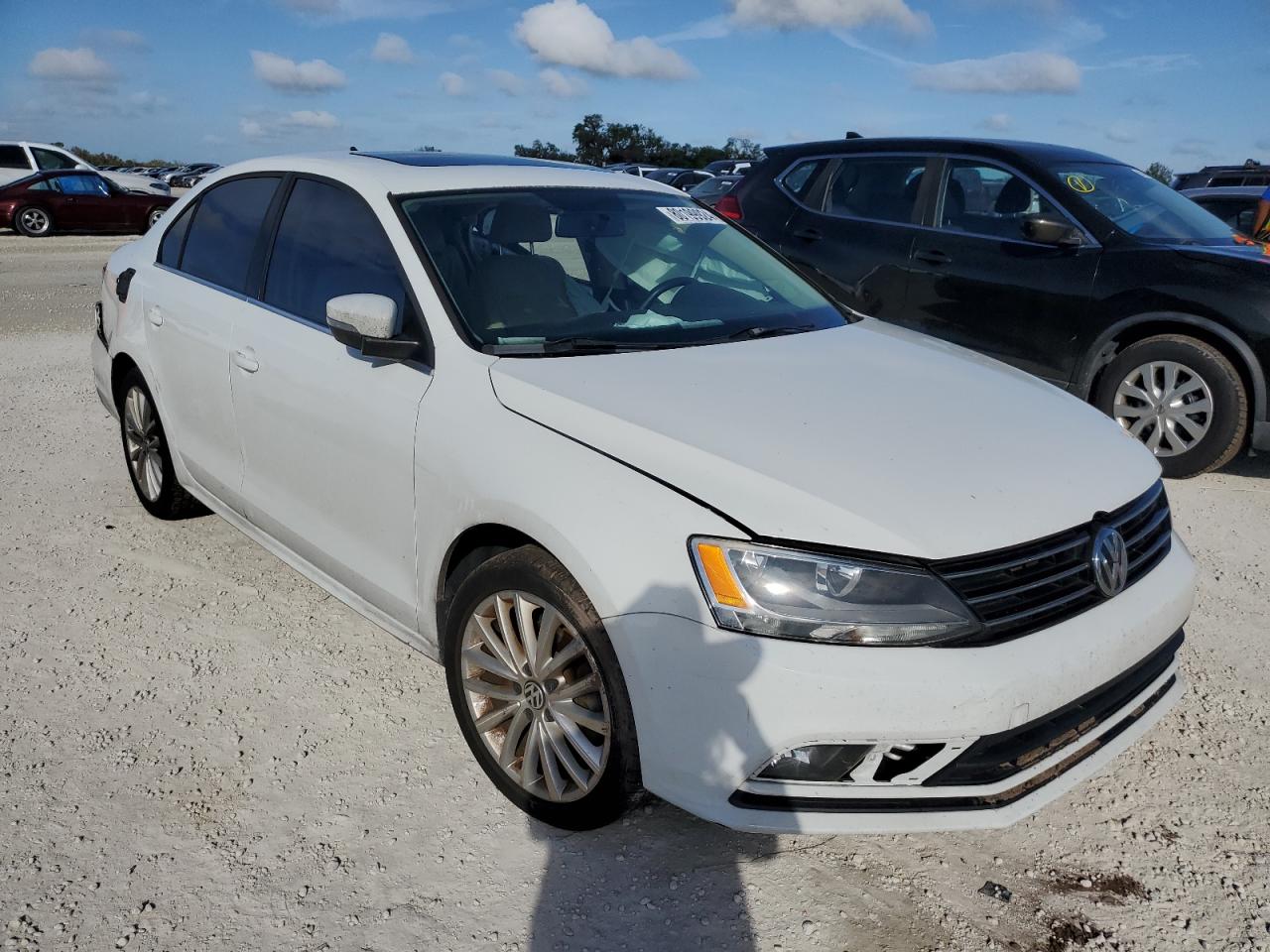 VIN 3VWD07AJ8FM272588 2015 VOLKSWAGEN JETTA no.4