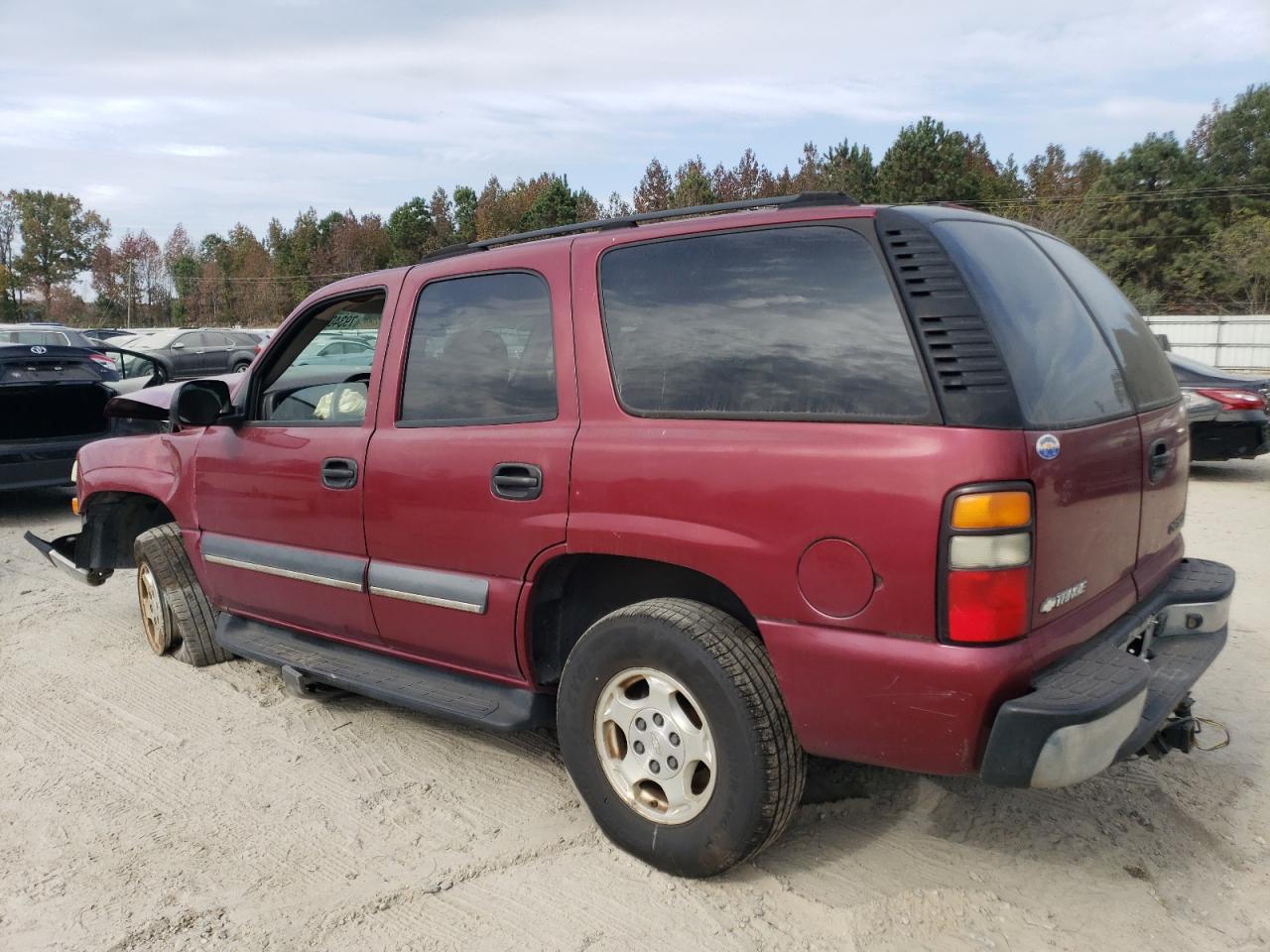 2004 Chevrolet Tahoe - Image 2