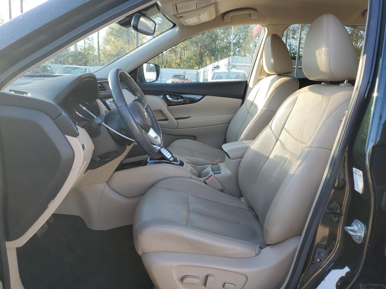 2020 Nissan Rogue - Image 7