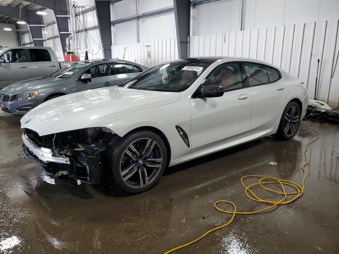 VIN WBAGV4C06NCH11761 2022 BMW 8 SERIES no.1