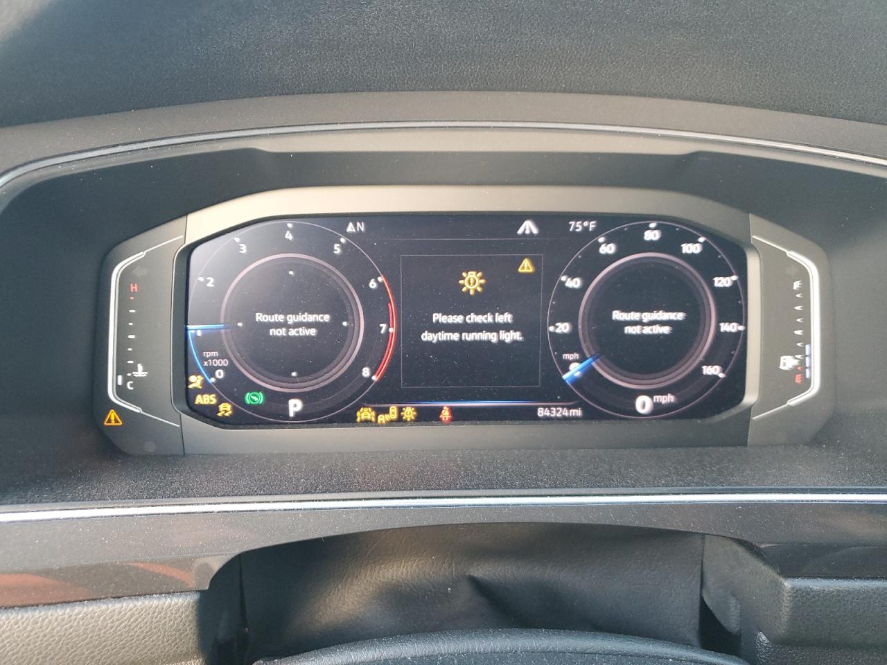 2020 Volkswagen Tiguan - Image 9