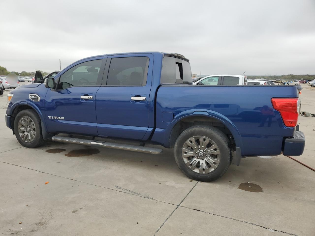 2017 Nissan Titan - Image 2