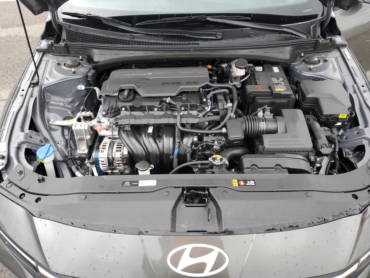 2024 Hyundai Elantra - Image 12