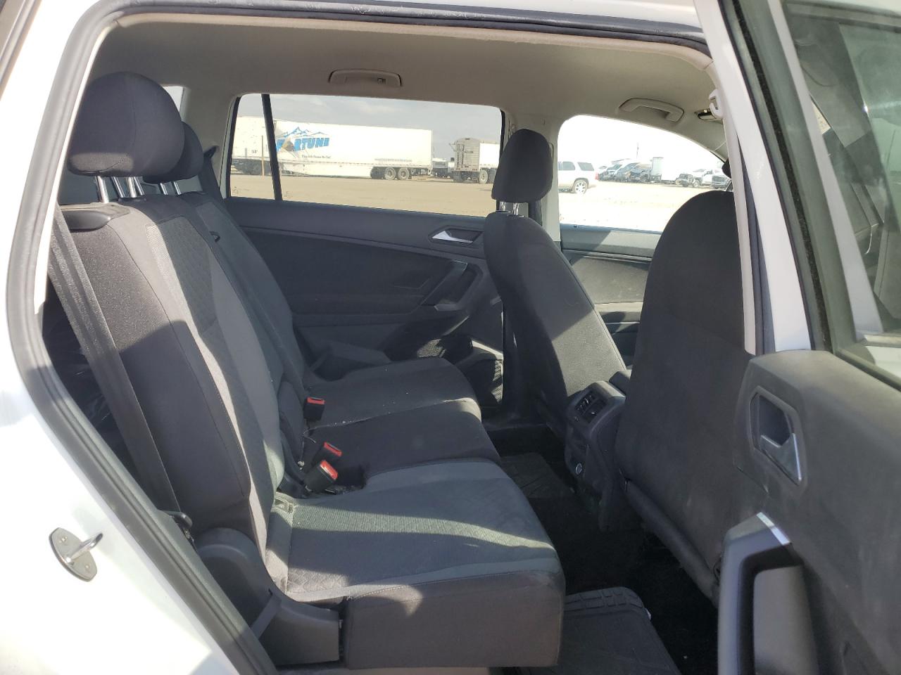 2019 Volkswagen Tiguan - Image 11