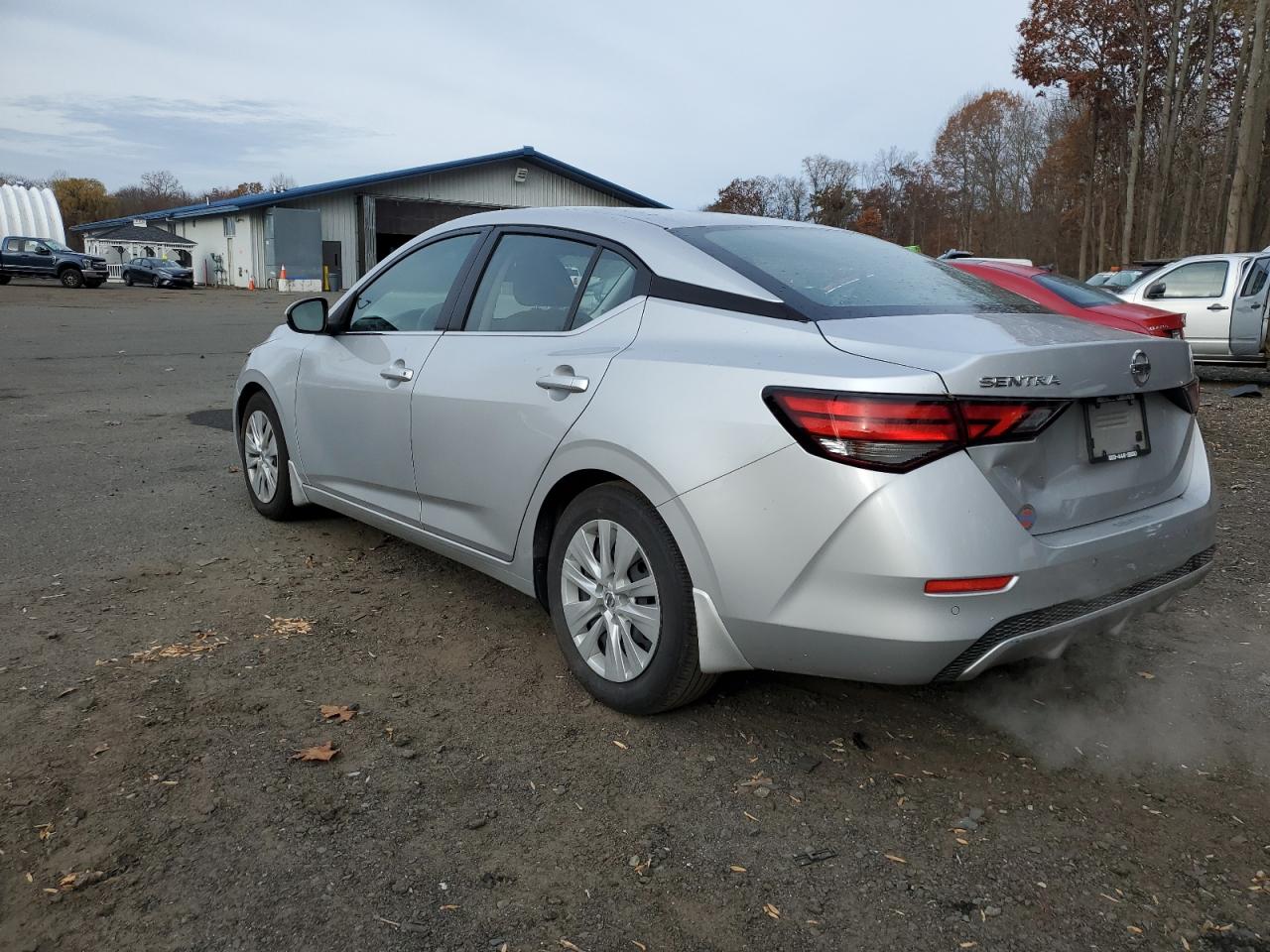 2022 Nissan Sentra - Image 2