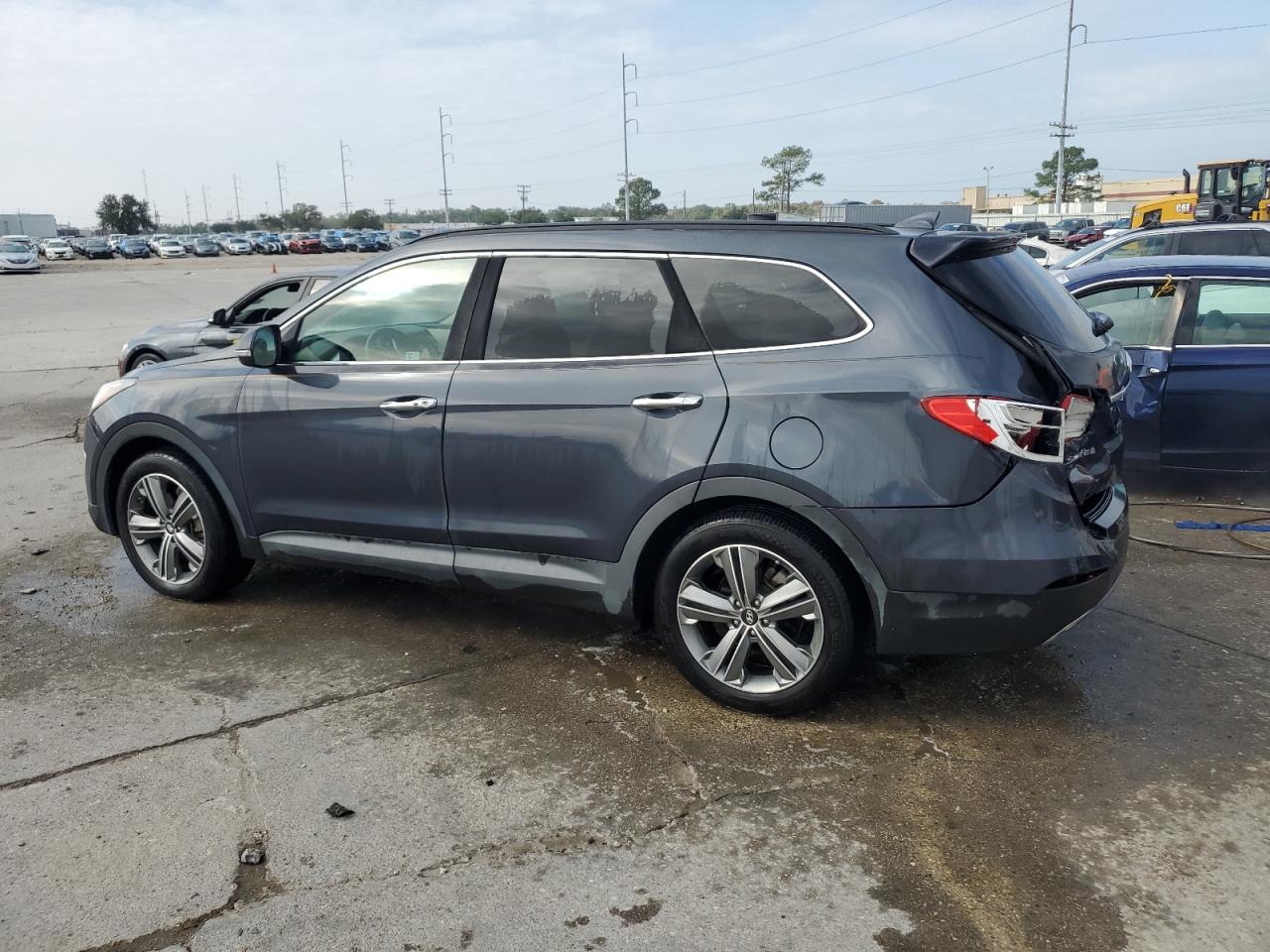 2013 Hyundai Santa Fe - Image 2