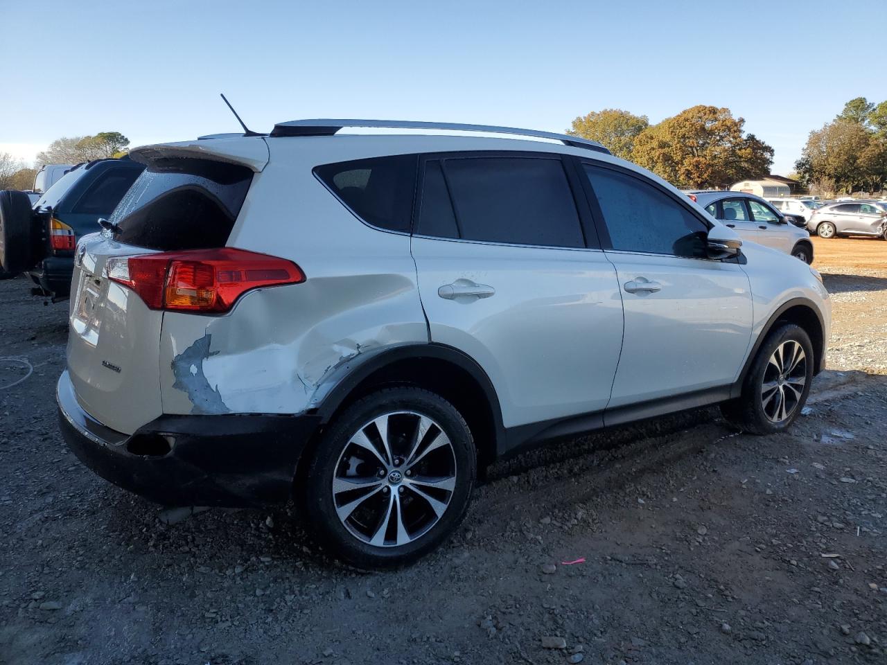 2015 Toyota RAV 4 - Image 3