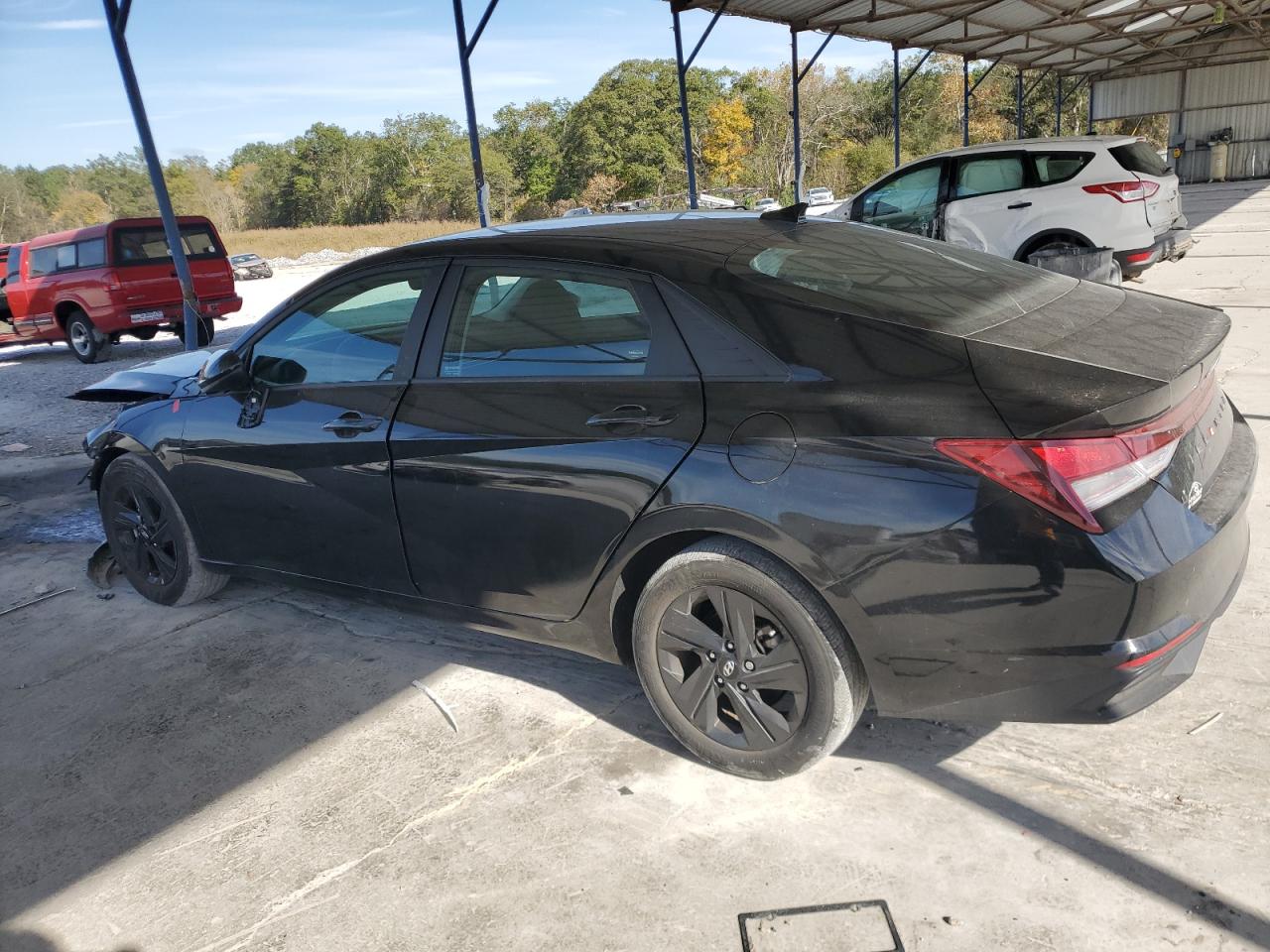 2023 Hyundai Elantra - Image 2