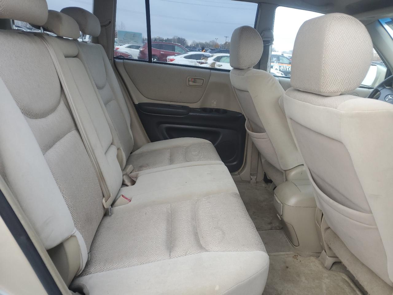 2003 Toyota Highlander - Image 11