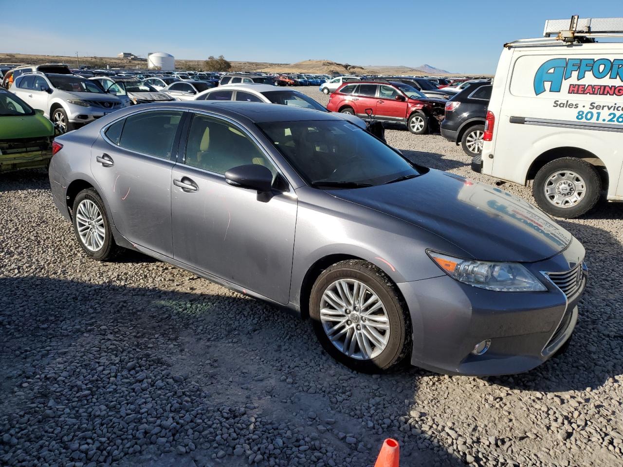 2014 Lexus ES - Image 4
