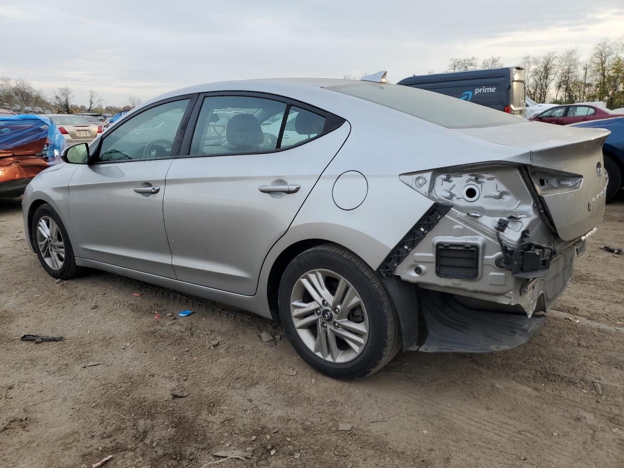 2020 Hyundai Elantra - Image 2