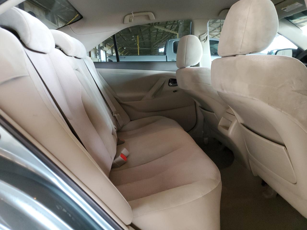 2010 Toyota Camry - Image 10