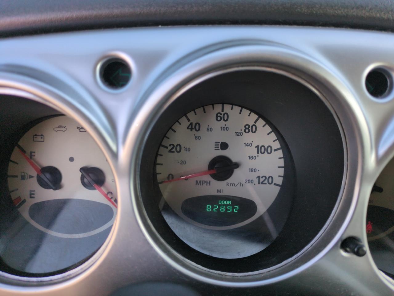 2005 Chrysler PT Cruiser - Image 9
