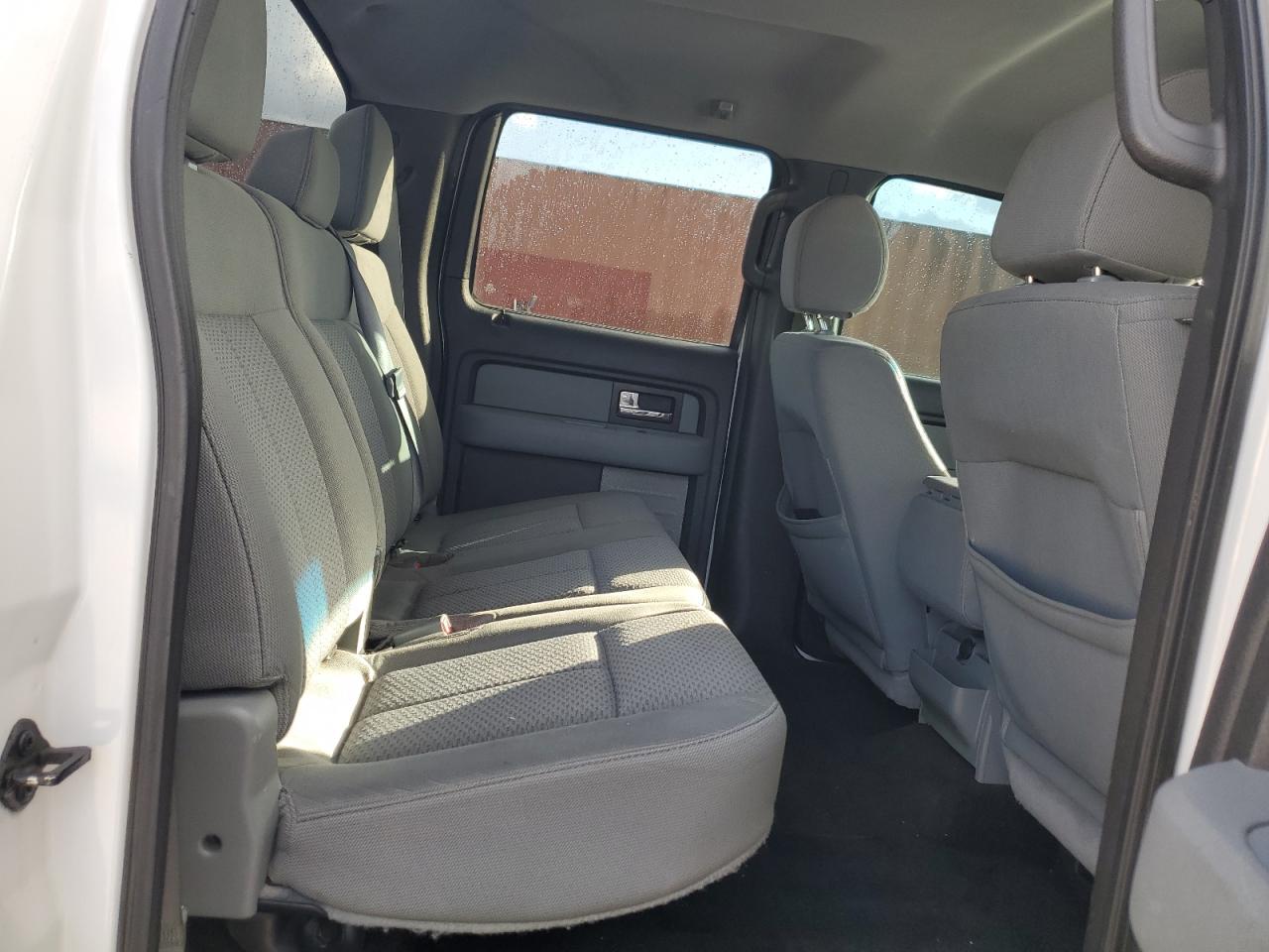 2014 Ford F-150 - Image 10