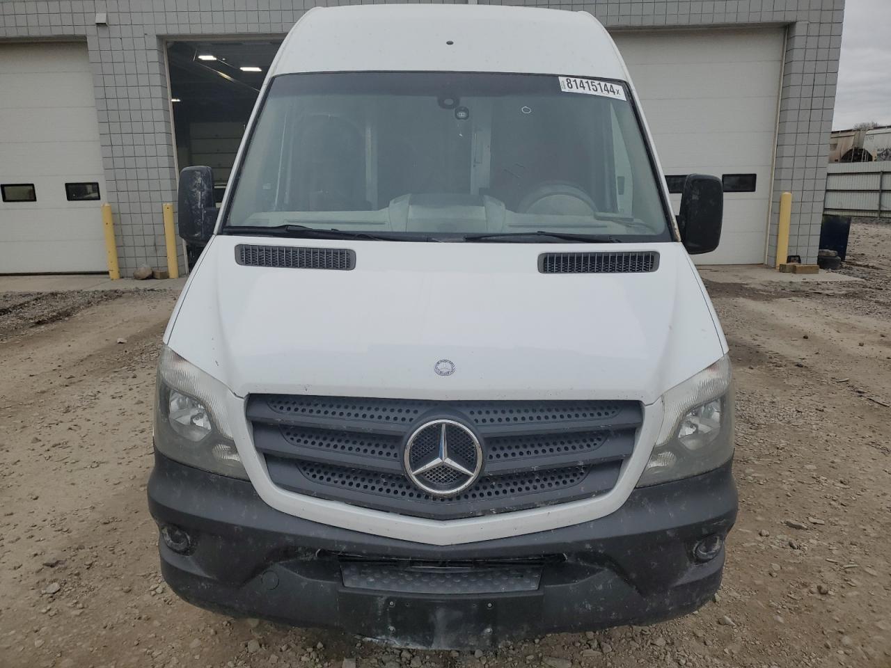 VIN WD3PE8DB4FP125474 2015 MERCEDES-BENZ SPRINTER no.5