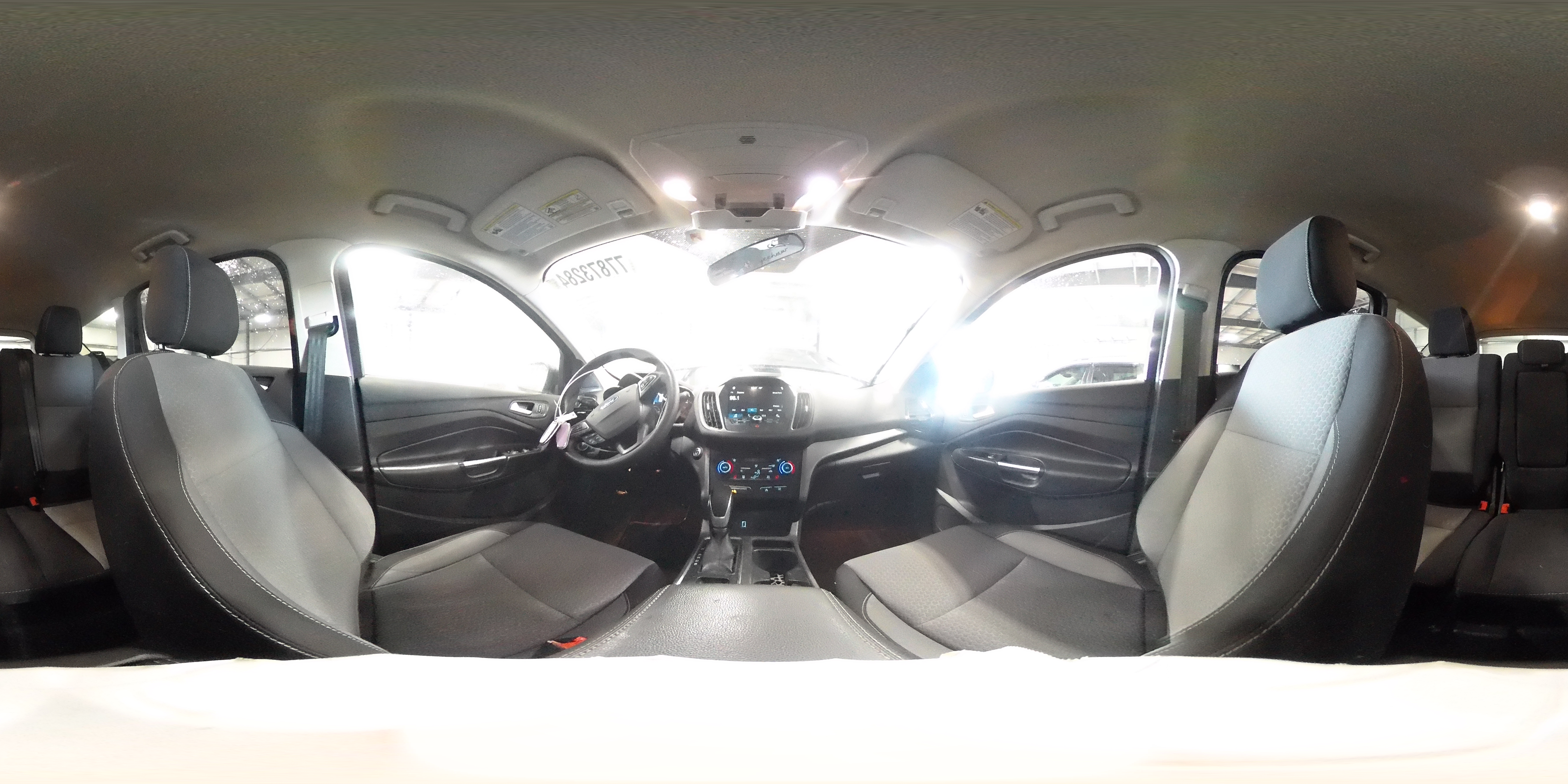 2019 Ford Escape - Image 15