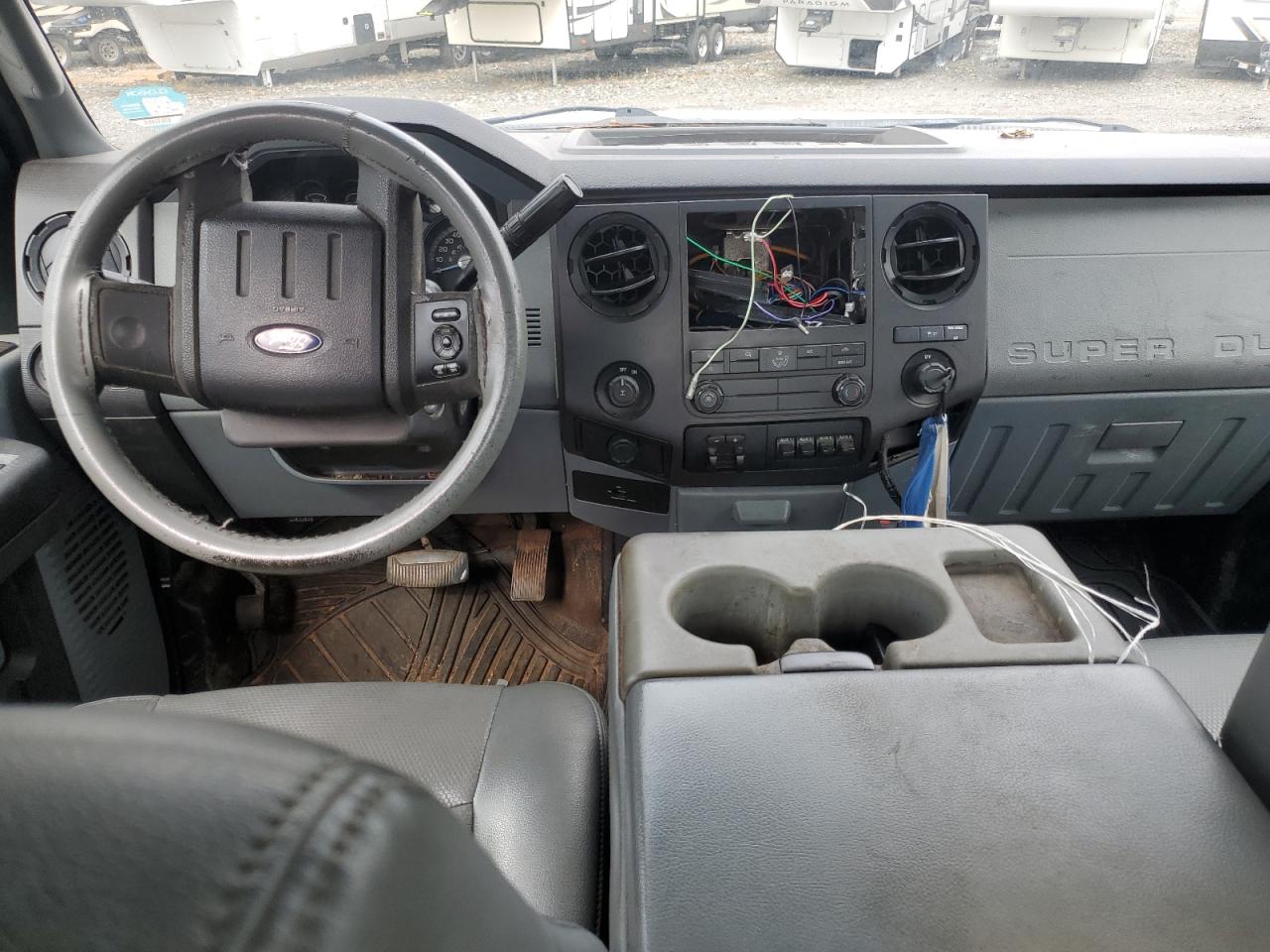 2011 Ford F250 - Image 8