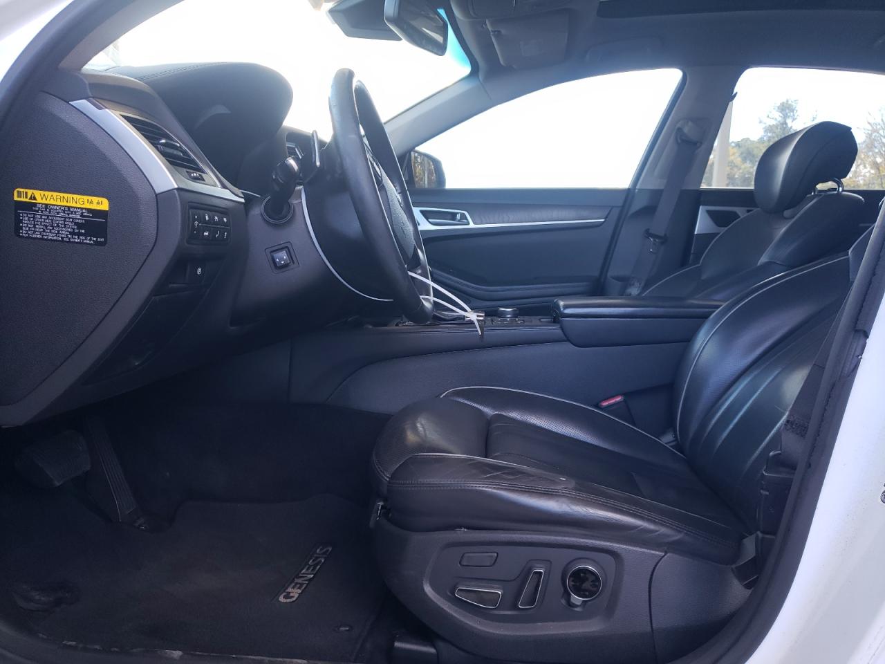 2017 Genesis G80 - Image 7